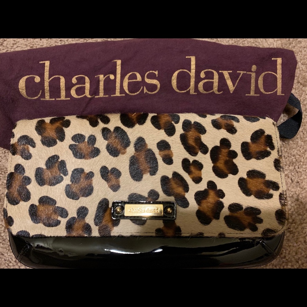 ✨NWOT✨ Charles David Clutch